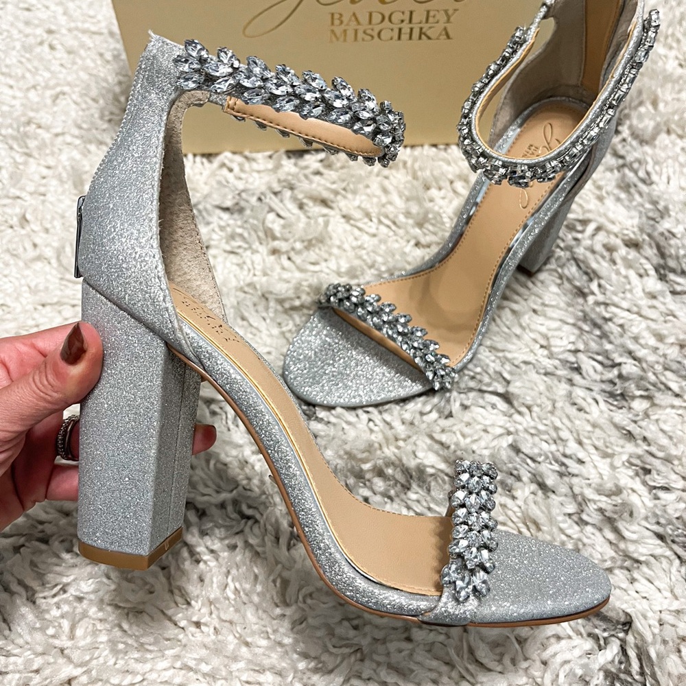 Jewel Badgley Mischka Women's Mayra Heeled Sandal